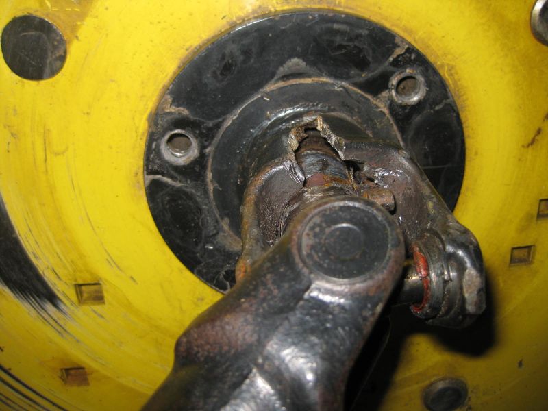 SnowblowerHubSm.jpg
